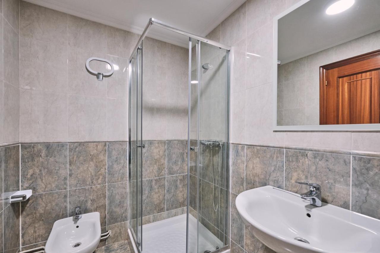 Peregrina Pension 5 Педрусо Экстерьер фото